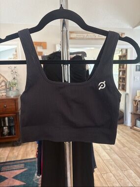 Peloton Black Ribbed Scoop Neck Sports Bra